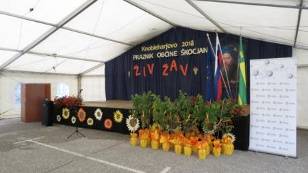 KNOBLEHARJEVO 2018 - Podaritev medovitih rastlin novorojenčkom občine Škocjan